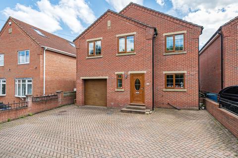 4 bedroom detached house for sale, Denby Dale Road, Calder Grove, Wakefield, West Yorkshire