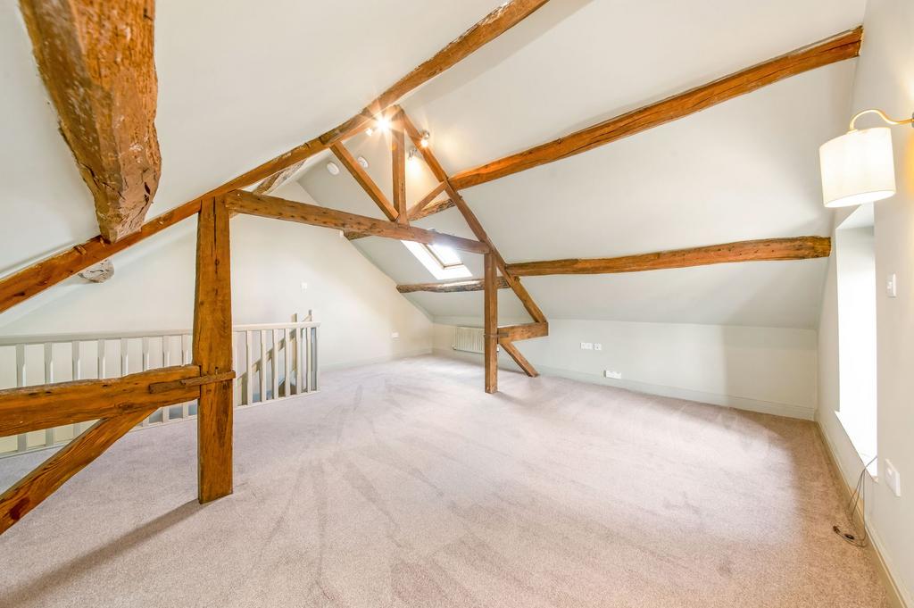 Principal bedroom