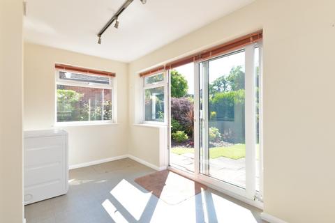 9 Rough Common Road, Rough Common, Canterbury, CT2 9DL