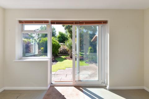 9 Rough Common Road, Rough Common, Canterbury, CT2 9DL