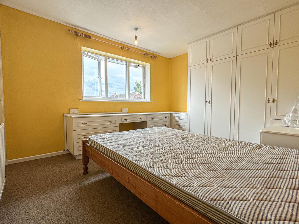 17 Cilcennin Close - Bed 1