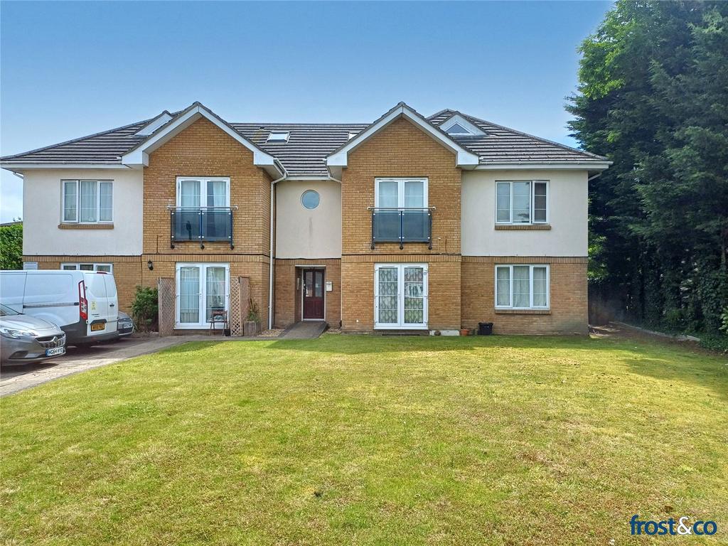 Oakdale Road, Oakdale, Poole, Dorset... 2 bed apartment for sale £185,000