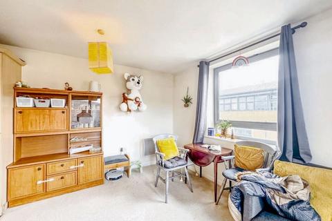 2 bedroom flat for sale, 29 Loates Lane, Watford, Hertfordshire, WD17 2PJ