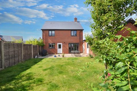 3 bedroom detached house for sale, Hawser Road, Tewkesbury, Gloucestershire