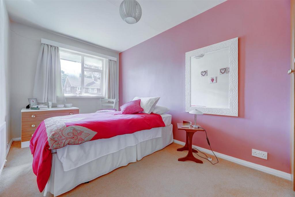 9. Bedroom.jpg