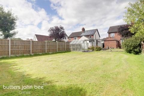 3 bedroom semi-detached house for sale, Manor Way, Crewe