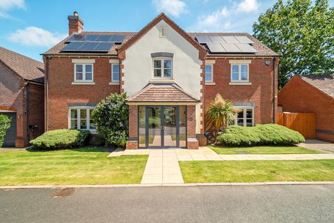 5 bedroom detached house for sale, The Maltings, Earlswood, Warwickshire B94 5RU