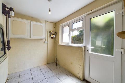 3 bedroom semi-detached house to rent, Wellhouse Road, Maidenhead, Berkshire, SL6