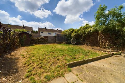 3 bedroom semi-detached house to rent, Wellhouse Road, Maidenhead, Berkshire, SL6