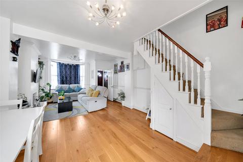 21 Lyndon Road, Belvedere, DA17 5AU