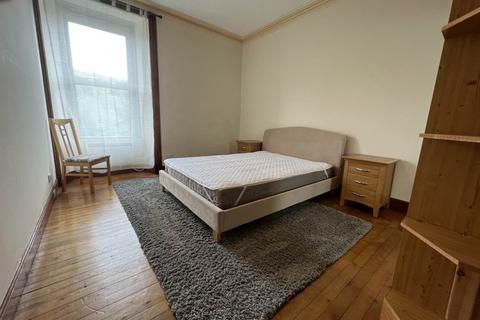 2 bedroom flat to rent, 184 3/L Lochee Road, ,