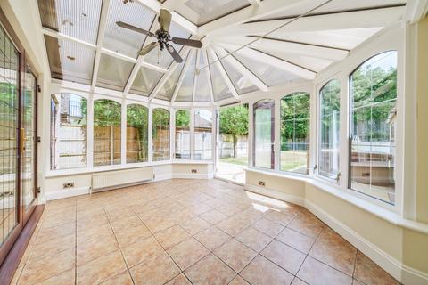 271 Laleham Road, Staines, TW18 2NY