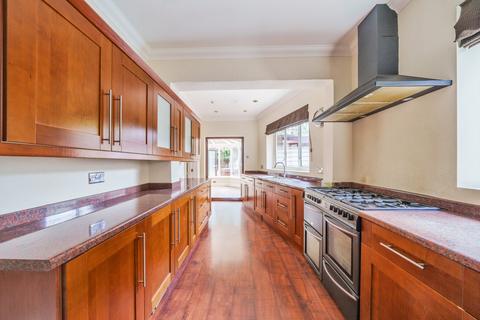 271 Laleham Road, Staines, TW18 2NY