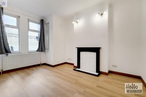2 bedroom terraced house to rent, Wrexham Road, London, E3