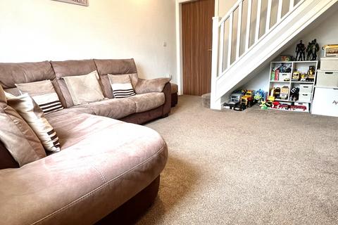 2 bedroom terraced house for sale, Wolsey Island Way, Leicester, Leicester, LE4