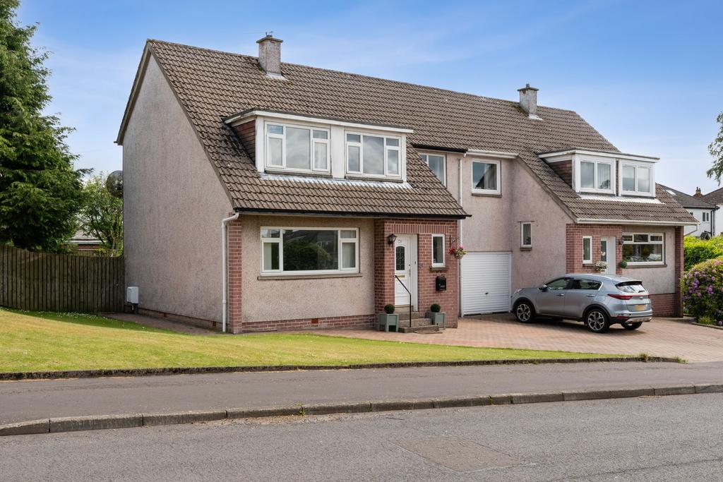 Alexander Avenue, Eaglesham, East... 3 bed semidetached villa for sale