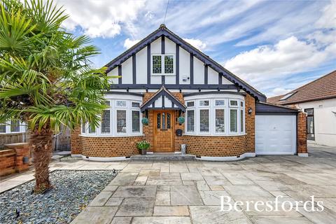 Hornchurch - 3 bedroom bungalow for sale