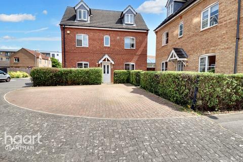 4 bedroom detached house for sale, Kedleston Road, Grantham