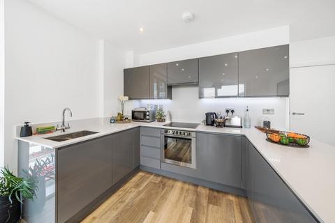 2 bedroom flat for sale, Bridges Court Road, Battersea