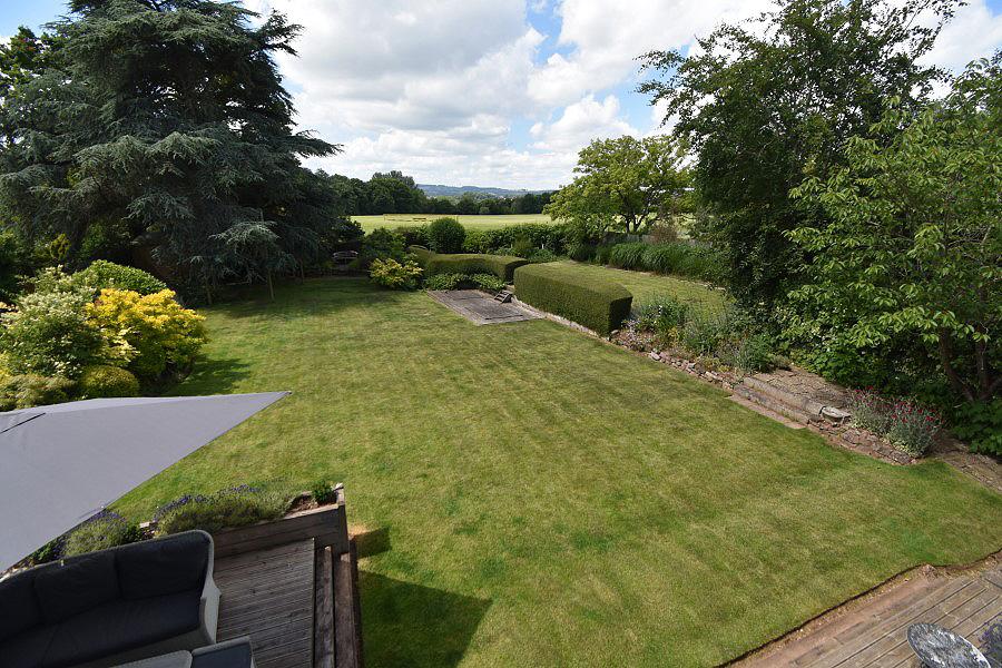 Topsham Road, Countess Wear, Exeter, EX2 5 bed house for sale £895,000