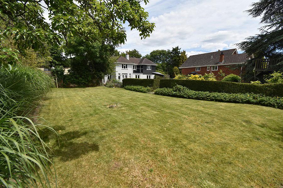 Topsham Road, Countess Wear, Exeter, EX2 5 bed house for sale £895,000
