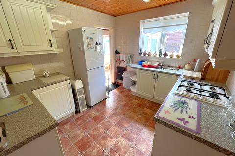 2 bedroom bungalow for sale, Green Drive, Cleveleys FY5