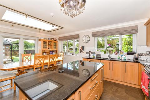 3 bedroom detached house for sale, Maidstone Road, Headcorn, Ashford, Kent