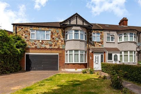 5 bedroom end of terrace house for sale, Parkside Avenue, Romford, RM1