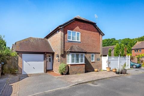 3 bedroom detached house for sale, Roseleigh Gardens, Scaynes Hill, RH17