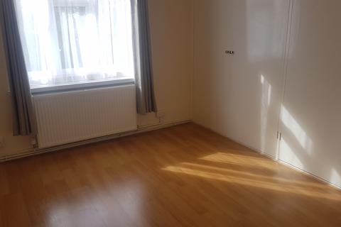 2 bedroom flat to rent, Underhill Court, Underhill, Barnet EN5