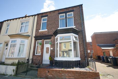 4 bedroom end of terrace house for sale, Rosa Street, South Shields