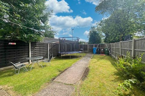 3 bedroom terraced house for sale, Chesil Walk, Corby, NN18