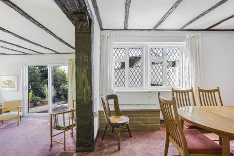 37 Barnhill Gardens, Marlow, SL7 3HB