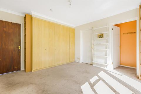 37 Barnhill Gardens, Marlow, SL7 3HB