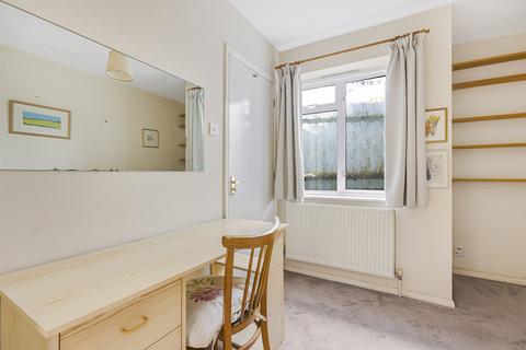 37 Barnhill Gardens, Marlow, SL7 3HB