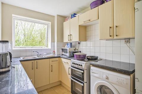 1 bedroom flat for sale, Valley Green, Hemel Hempstead, Hertfordshire, HP2 7RF