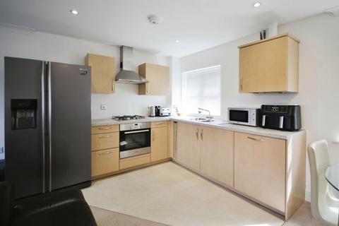 1 bedroom maisonette for sale, Woodpecker Place, Bracknell RG12