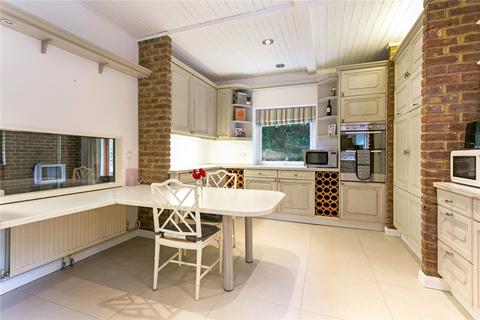 5 bedroom detached house for sale, Hills Lane, Cookham Dean, Berkshire, SL6