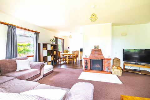 2 Riverside Terrace, Ullapool, IV26 2XG