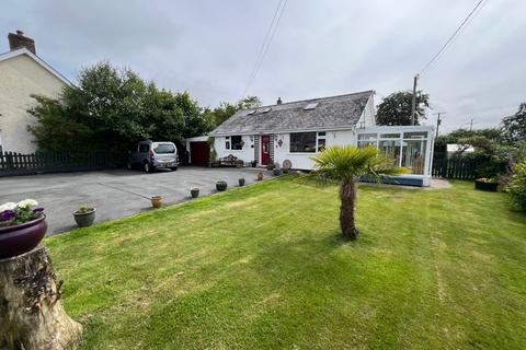 2 bedroom bungalow for sale, Pentre'r Bryn, Near New Quay, SA44
