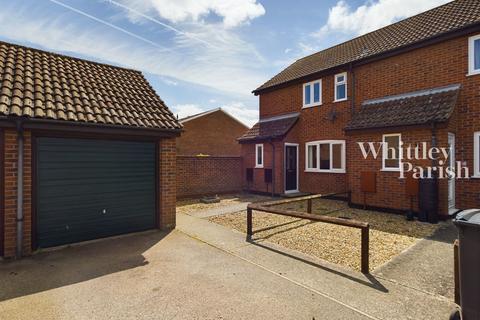 3 bedroom end of terrace house for sale, Pearce Road, Diss