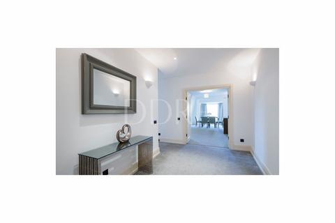 4 bedroom apartment to rent, Park Road, London, NW8