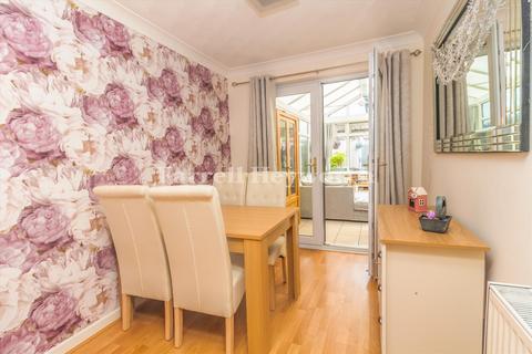 3 Campion Drive, Lea, Preston, PR2 1QG