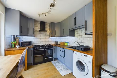 2 bedroom terraced house for sale, Ash Close, Aylesbury, Buckinghamshire