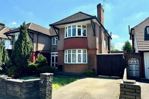 3 bedroom house to rent, Imperial Drive, Harrow HA2