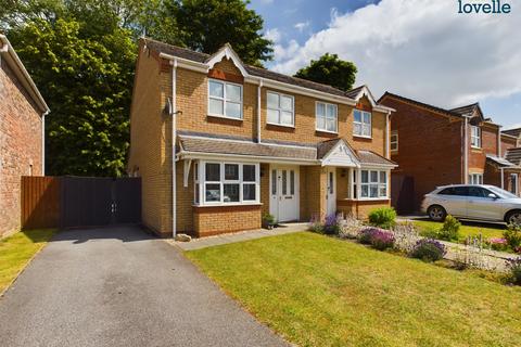 3 bedroom semi-detached house for sale, Lancaster Drive, Market Rasen, LN8