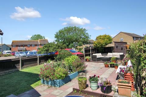 2 bedroom terraced house for sale, Carey Close, New Romney TN28