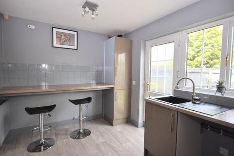 2 bedroom end of terrace house for sale, Bramley Close, Louth LN11