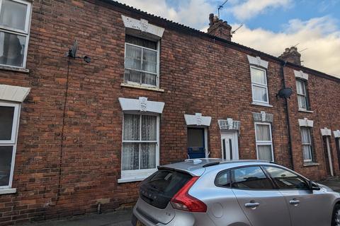 2 bedroom terraced house for sale, Hawthorne Avenue, Louth LN11