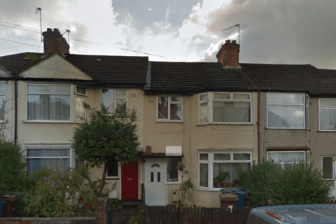 3 bedroom terraced house to rent, Harrow, HA3